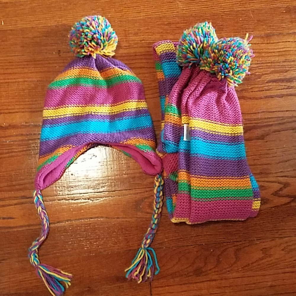 Hat and scarf set